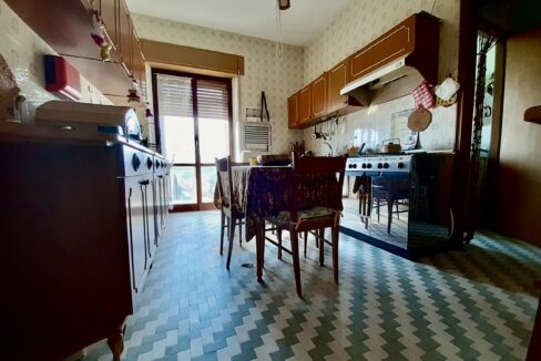 D18778B0-1960-4A84-8C26-A696AC965000_1_201_a